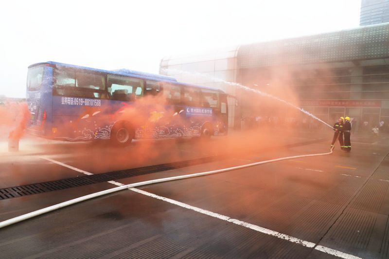 常運集團(tuán)開展突發(fā)事件、消防應(yīng)急演練